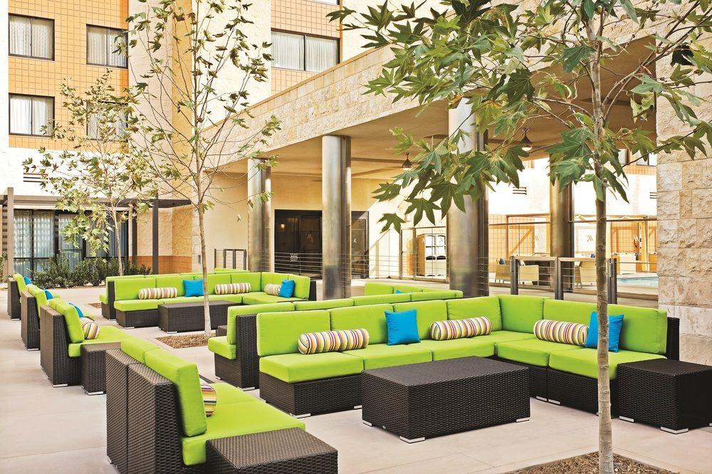 Angeles Marriott Airport 4*